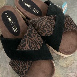 Toms Paloma Suede/Espadrille slide size 7